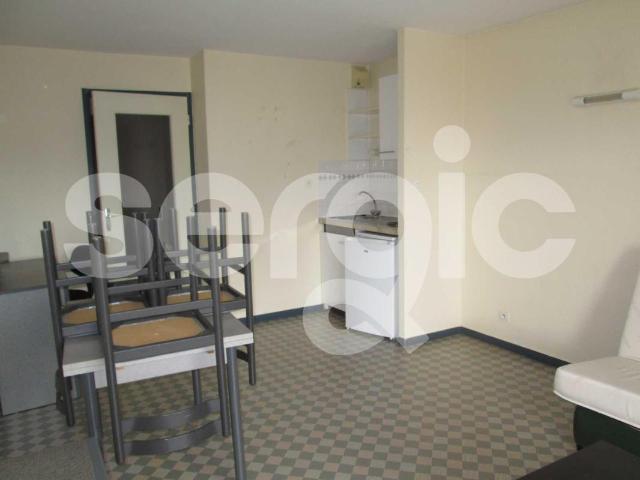 location studio 24 m² cholet 49300