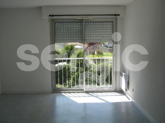 location studio 24 m² cholet 49300