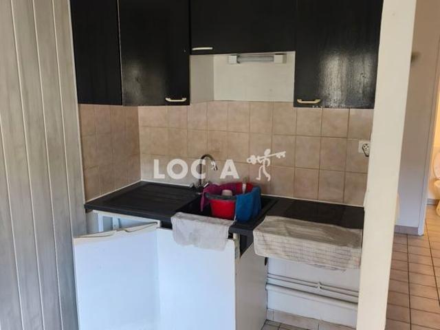 Location Studio 25 m² à Dijon 480 ¤ CC /mois
