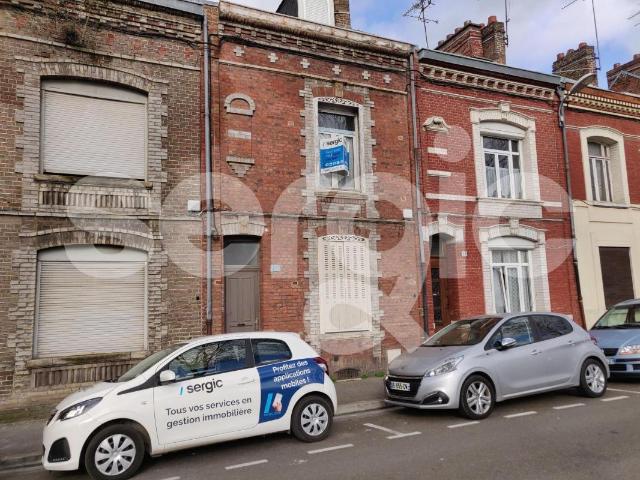 location studio 25 m² amiens 80000