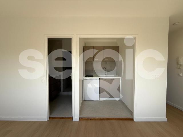 location studio 25 m² reims 51100