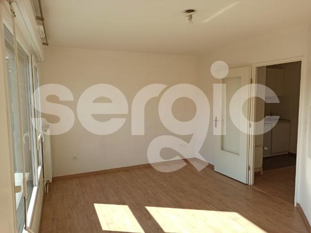 location studio 27 m² la madeleine 59110