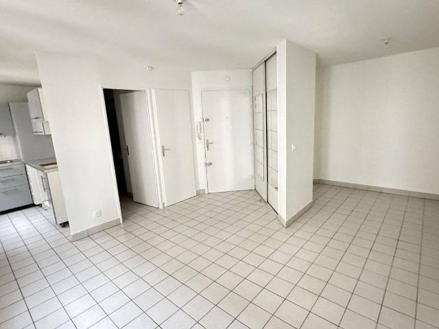 Location Studio 2 bis, rue Calas 69004 Lyon