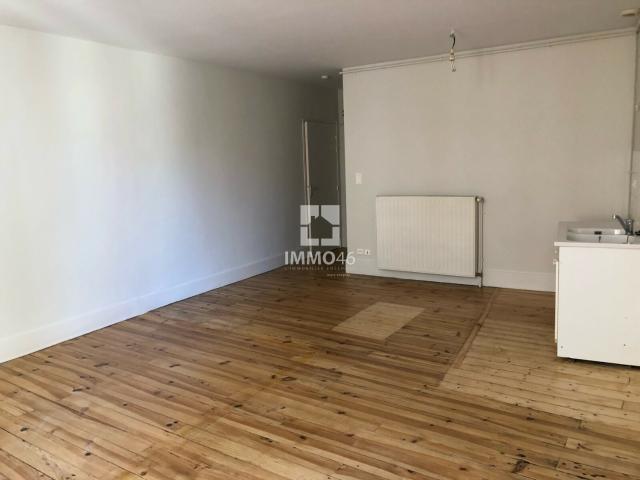 Location studio Cahors 46000, 35m², 1 pièces. T1 STAND SON