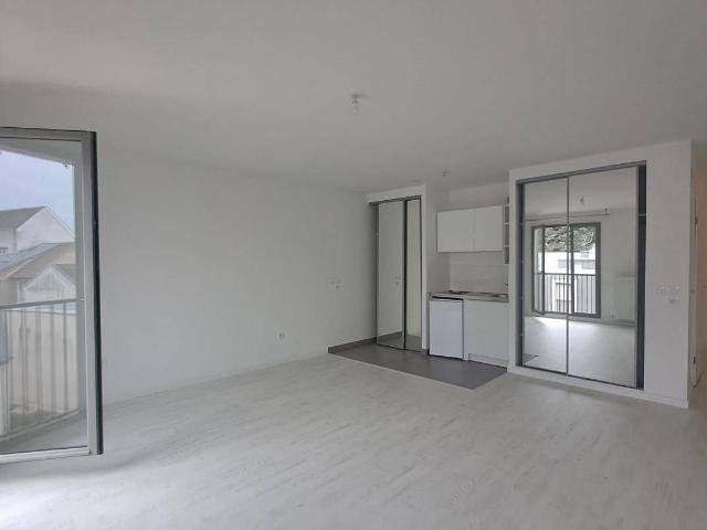 LOCATION STUDIO CENTRE VILLE