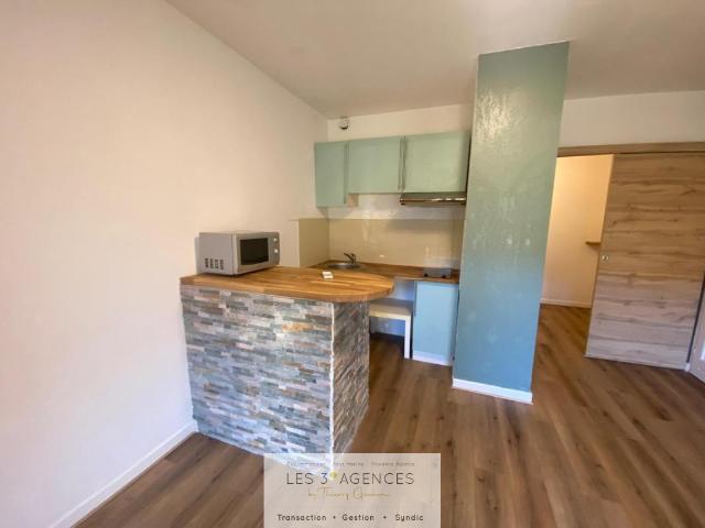 Location Studio en rez de jardin | Les 3 Agences