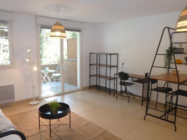 LOCATION STUDIO MEUBLÉ MONTPELLIER NORD HÔPITAUX FACS