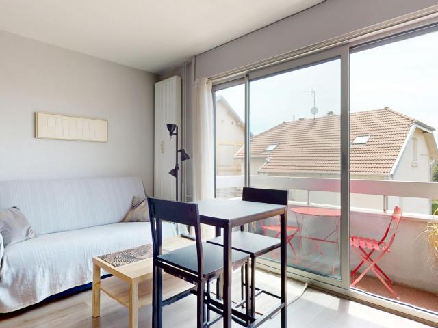 Location studio meublé avec parking Besançon