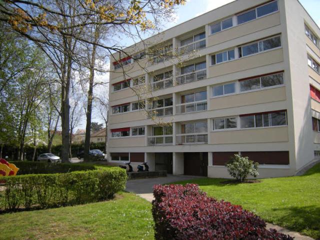 LOCATION STUDIO MEUBLE A GIF SUR YVETTE