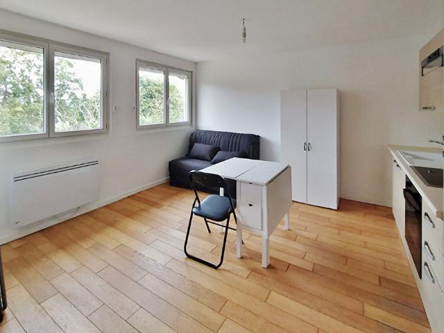 LOCATION STUDIO MEUBLE A GIF SUR YVETTE