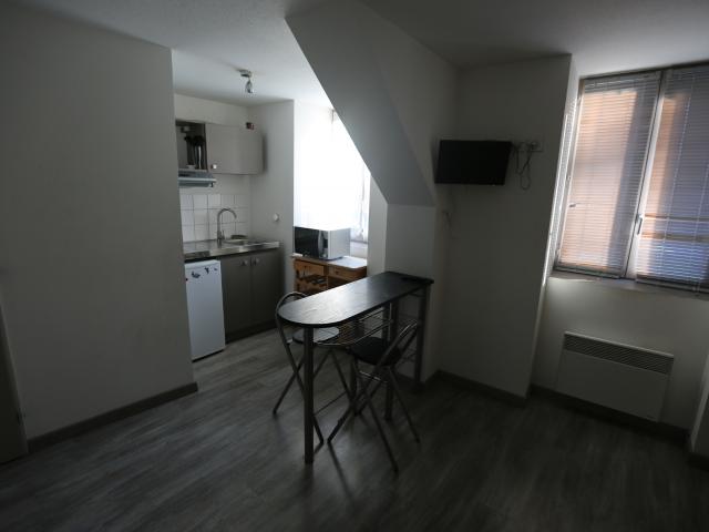 Location Studio meublé Centre ville Montbéliard | Vigneron Immobilier