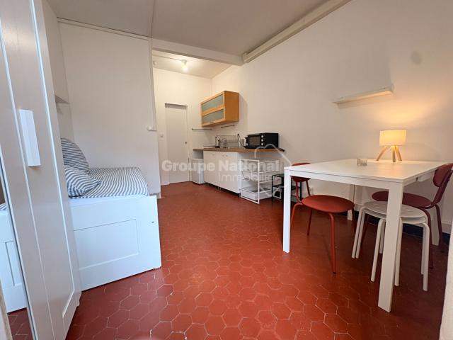 Location Studio meublé et climatisé B. Raspail AVIGNON 500€