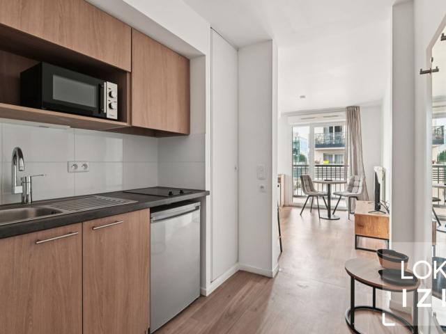 Location studio meublé 26m² avec balcon Saint Ouen 93 Paris nord
