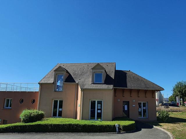 Locaux commerciaux ou professionnels Montceau les M. 162m² Montceau les Mines