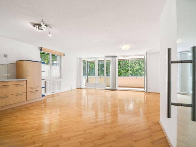 Lochau: Große 3 Zimmer Wohnung mit Loggia, Aufzug und Tiefgarage in Seenähe!