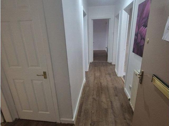 Lochdochart Road, Glasgow G34, 2 bed flat to rent, £785 pcm | PrimeLocation