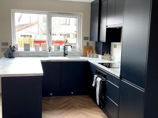 Locherburn Place, Houston PA6, 2 bed terraced house to rent, £1,200 pcm | PrimeLocation