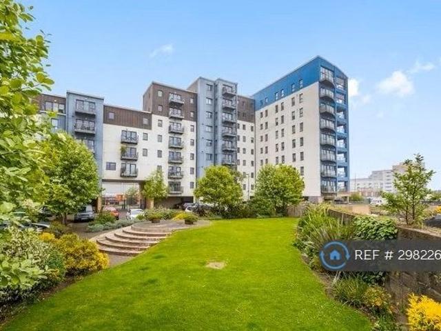 Lochinvar Drive, Edinburgh, EH5 2 bed flat to rent £1,325 pcm £306 pw