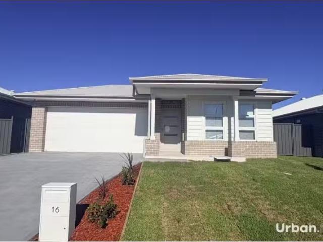 Lochinvar House for rent Listed by Bronlyn Davis of Urban Rea.