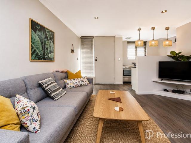 Lock & Leave in Prime Mt Lawley Location!