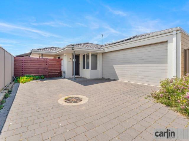 LOCK, LEAVE & LOVE IT LOW MAINTENANCE LIVING IN THE HEART OF BEELIAR!