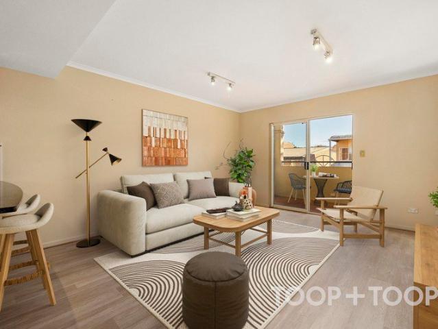 Lock Up and Step Out for Lifestyle in the Heart of Melbourne Street