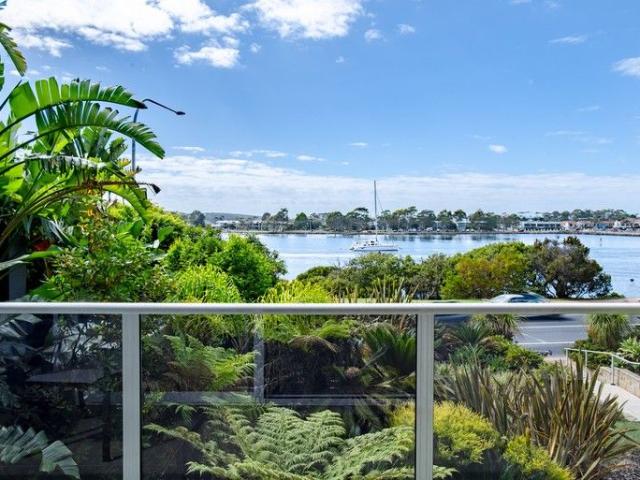 Lock up, Leave & Escape To Merimbula