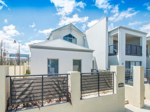 MOTIVATED SELLERS! MAKE AN OFFER!