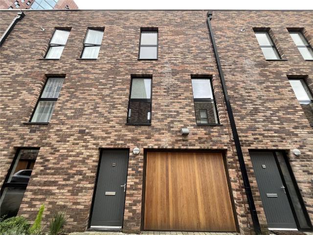 Lockgate, Manchester, Manchester M4, 3 bed terraced house to rent, £2,550 pcm | PrimeLocation