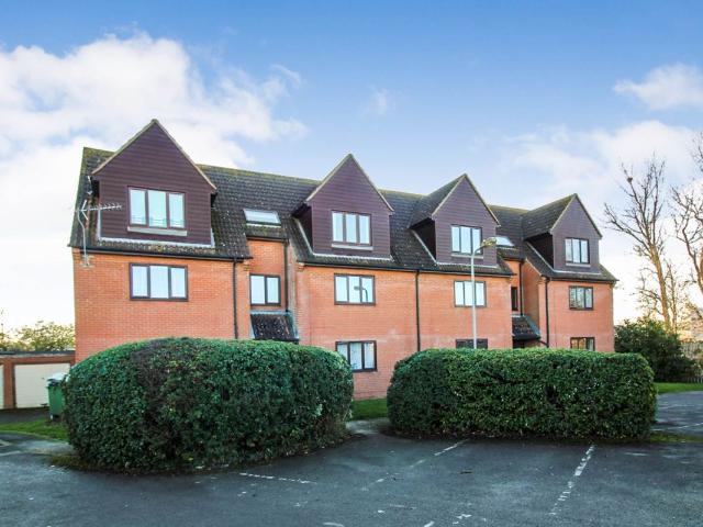 Locke Close, Intalbury Avenue HP19, 1 bed flat to rent, £900 pcm | PrimeLocation