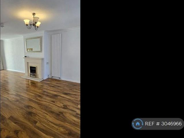 Locke Close, Rainham, RM13 3 bed semi detached house to rent £2,300 pcm £531 pw