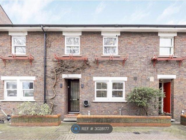Lockesfield Place, London E14, 3 bed terraced house to rent, £3,000 pcm | PrimeLocation