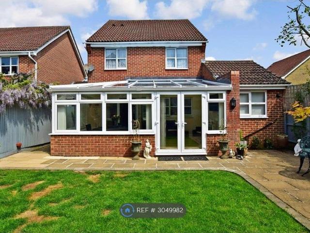 Lockham Farm Avenue, Maidstone ME17, 4 bed detached house to rent, £2,350 pcm | PrimeLocation