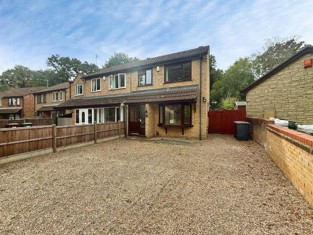 Locking Close, Lincoln, Lincolnshire LN6, 3 bed semi detached house to rent, £1,000 pcm | PrimeLocation