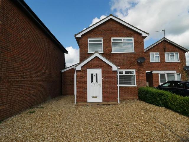 Locksgate, Somersham PE28, 3 bed detached house to rent, £1,400 pcm | PrimeLocation