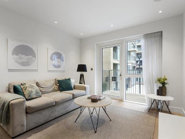 Lockside House, 3 Thurstan Street. 1 bed apartment to rent £2,998 pcm £692 pw