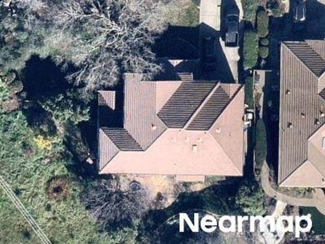 Lockridge Dr