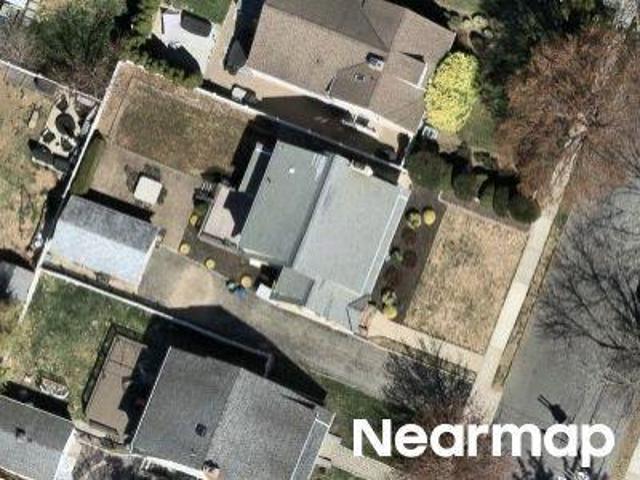 Lockwood Ave