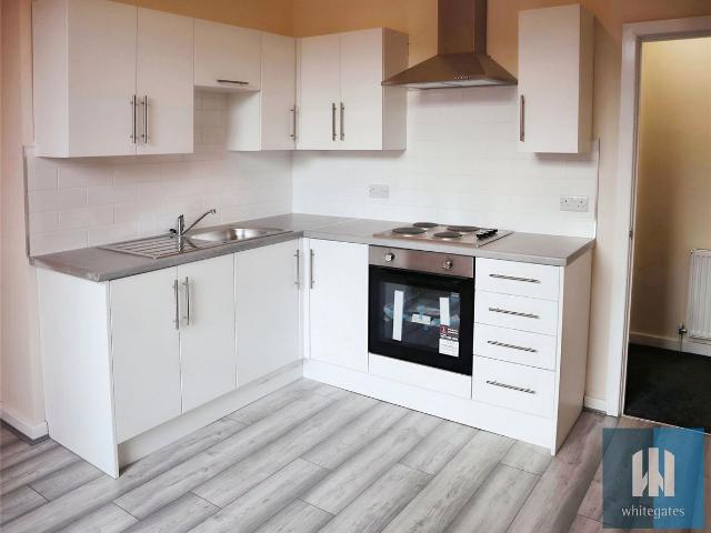 Lockwood Road, Lockwood, Huddersfield HD1, 3 bed flat to rent, £695 pcm | PrimeLocation