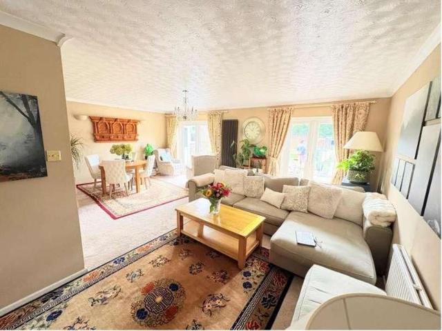 Loddon Way, Ash, Aldershot, GU12