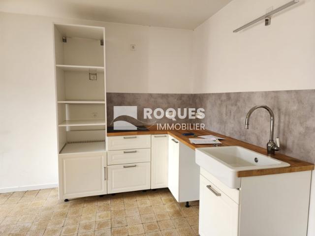 Lodeve centre, appartement de type T3 !