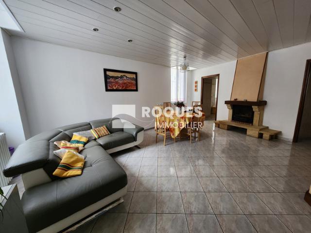 Lodève centre, appartement T5, 145 m2avec garage !