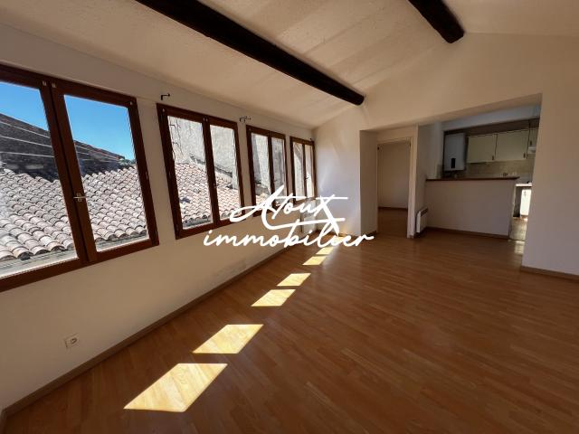 LODEVE Appartement au dernier étage