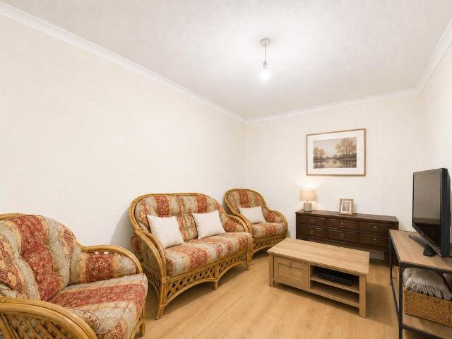 Lodge Causeway