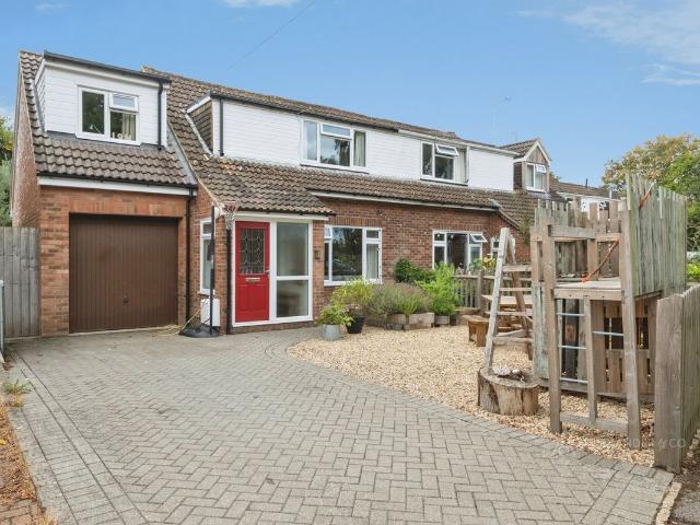 Lodge Close, Padbury, Buckingham MK18, 4 bed semi detached house to rent, £1,800 pcm | PrimeLocation