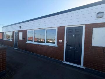 Lodge Road, Rugeley WS15, 2 bed flat to rent, £750 pcm | PrimeLocation