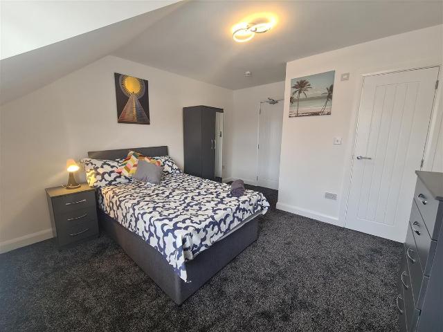 Lodge Road, Redditch B98, Room to rent, £725 pcm | PrimeLocation