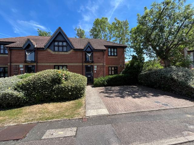 Lodgehill Park Close, South Harrow HA2, Studio to rent, £1,045 pcm | PrimeLocation