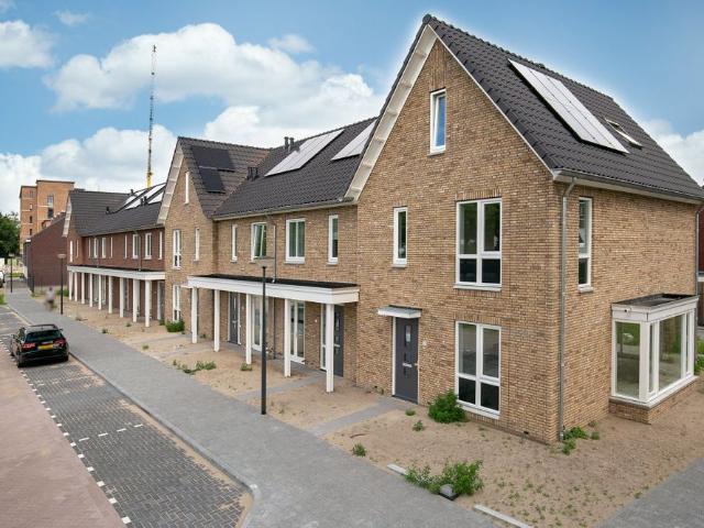 Loevensteinlaan, 77, Oosterhout
