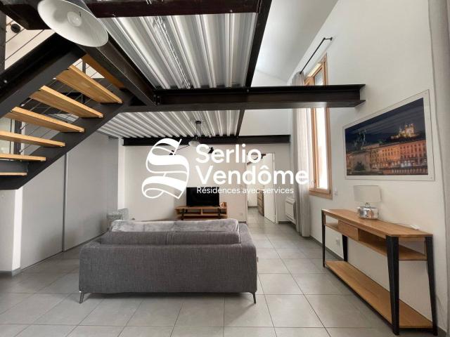 Loft meublé T4 avec parking climatisé